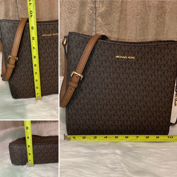 Michael Kors EW Messenger Crossbody Bag - Picture 4 of 7